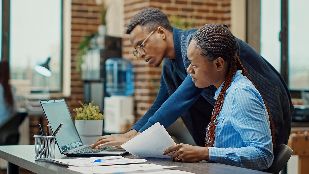 How to Choose a Global PEO Provider