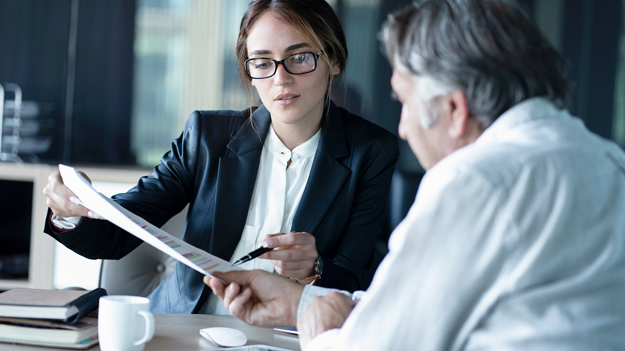 Choosing Between a Global PEO or Legal Entity